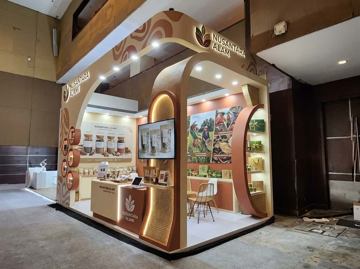 contoh desain booth pameran
